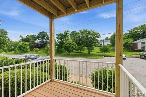 $169,900 | 9129 Wrenwood Lane, Brentwood, MO 63144