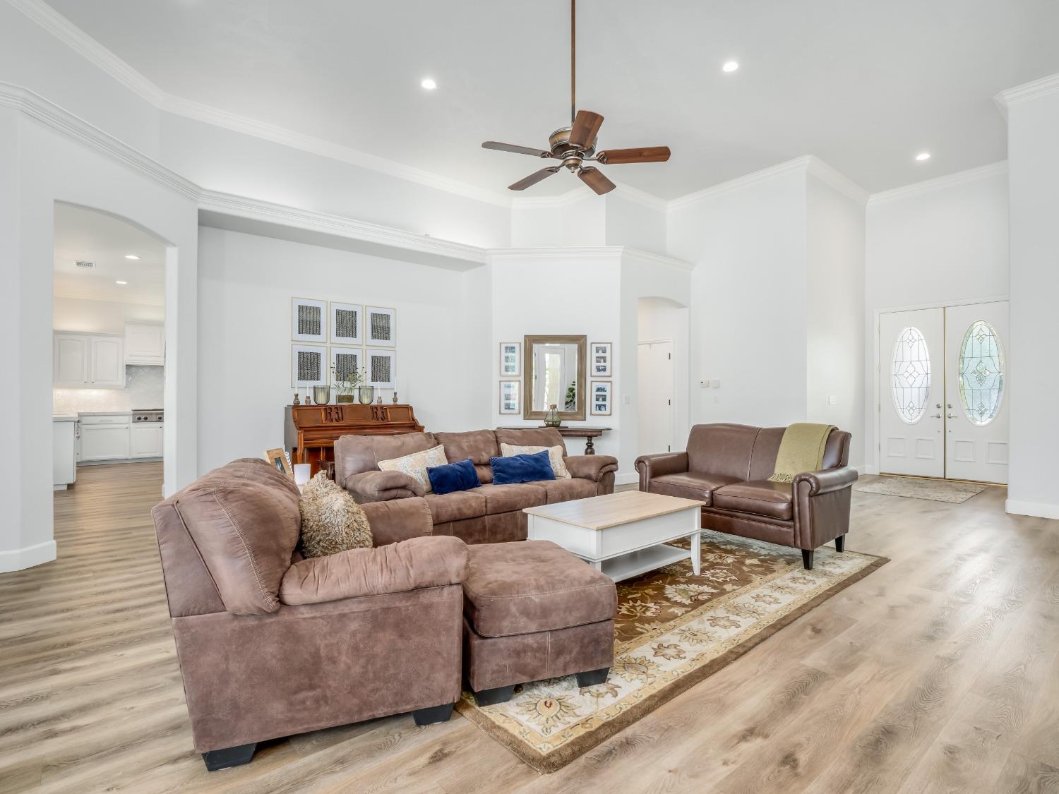 371 West Warwick Avenue Clovis, CA 93619 - Photo 7 of 42 a living room with furniture and a large window