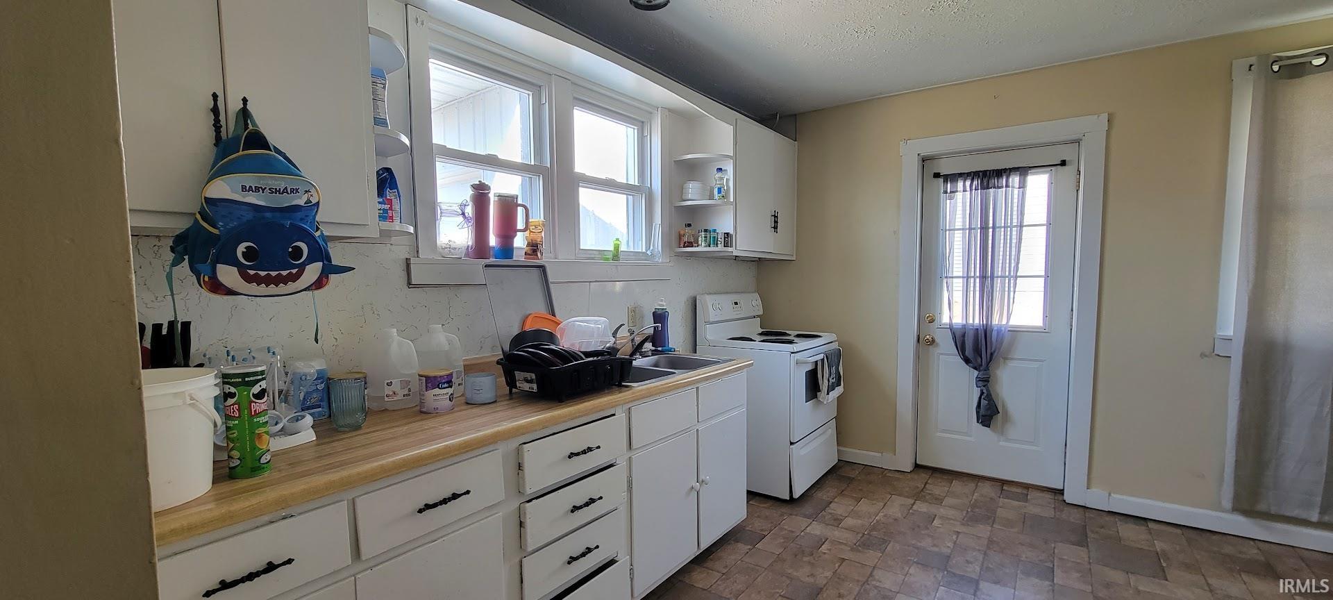 106 Southwest 2nd Street Loogootee, IN 47553 - Photo 3 of 8