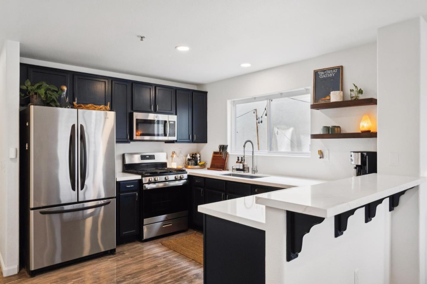 360 San Juan Grade Road Salinas, CA 93906 - Photo 6 of 29