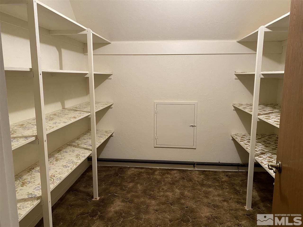 3900 Buckingham Square Reno, NV 89503 - Photo 32 of 35 a view of walk in closet