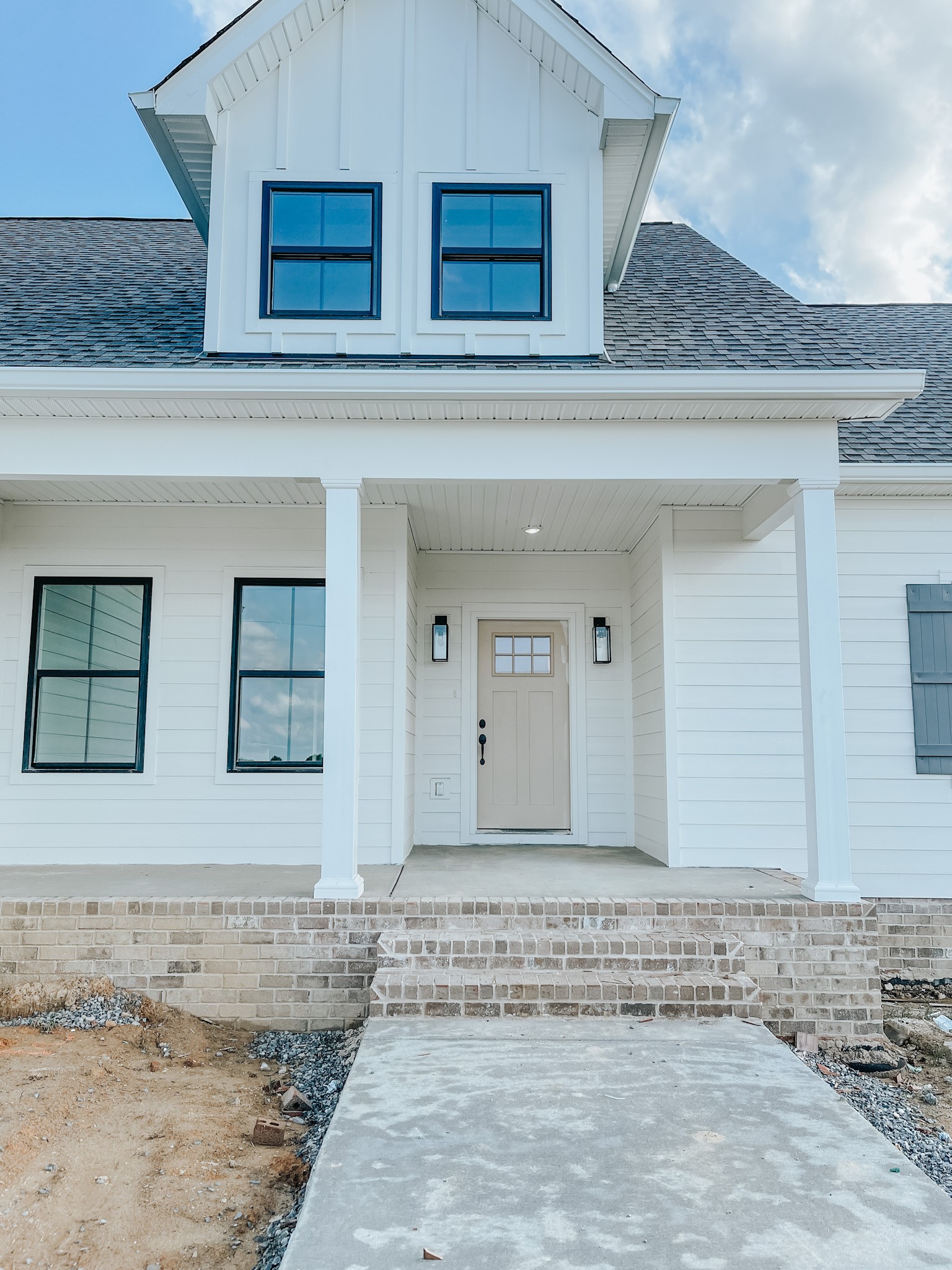 1402 Fowler Ford Road Portland, TN 37148 - Photo 5 of 27 a view of a house