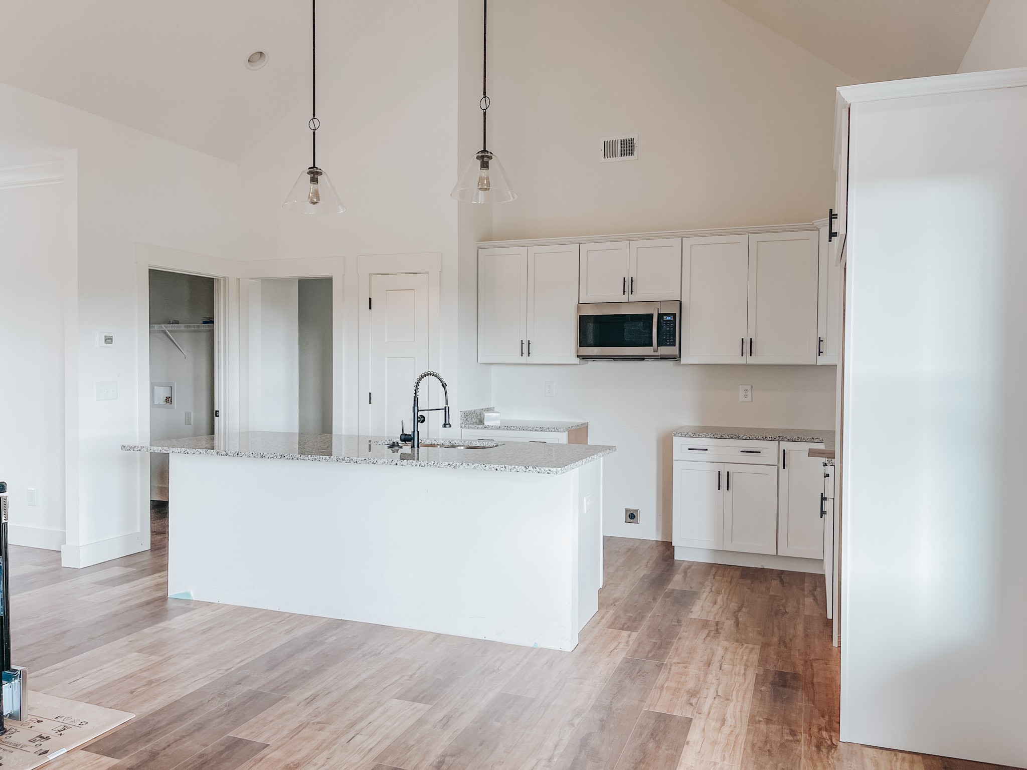 1402 Fowler Ford Road Portland, TN 37148 - Photo 10 of 27 a view of a kitchen with electric appliances
