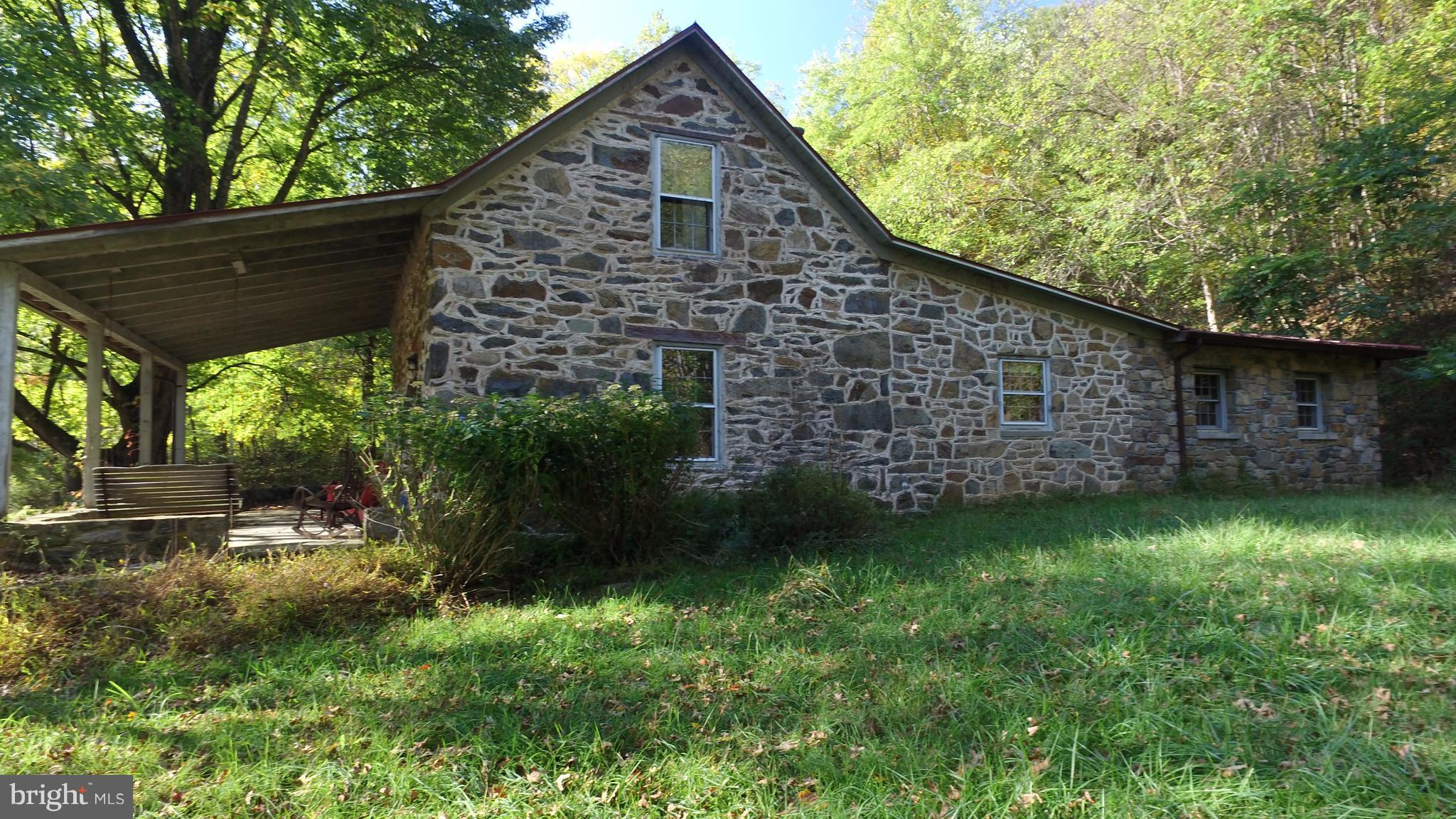 12648 Moss Hollow Road Markham, VA 22643 - Photo 7 of 11 Exterior (General)