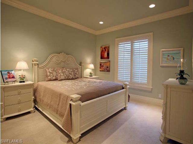2760 Crayton Road Naples, FL 34103 - Photo 12 of 19 Gallery Image 12