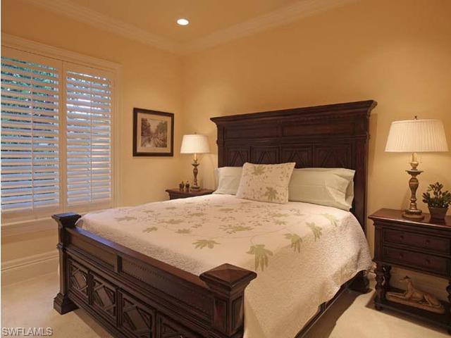 2760 Crayton Road Naples, FL 34103 - Photo 13 of 19 Gallery Image 13