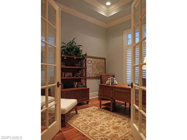 2760 Crayton Road Naples, FL 34103 - Photo 15 of 19 Gallery Image 15