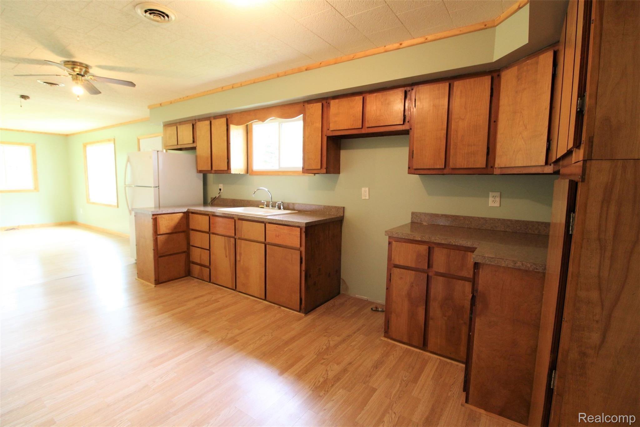 9834 Edward Road Fostoria, MI 48435 - Photo 9 of 46 IMG_3938.JPG