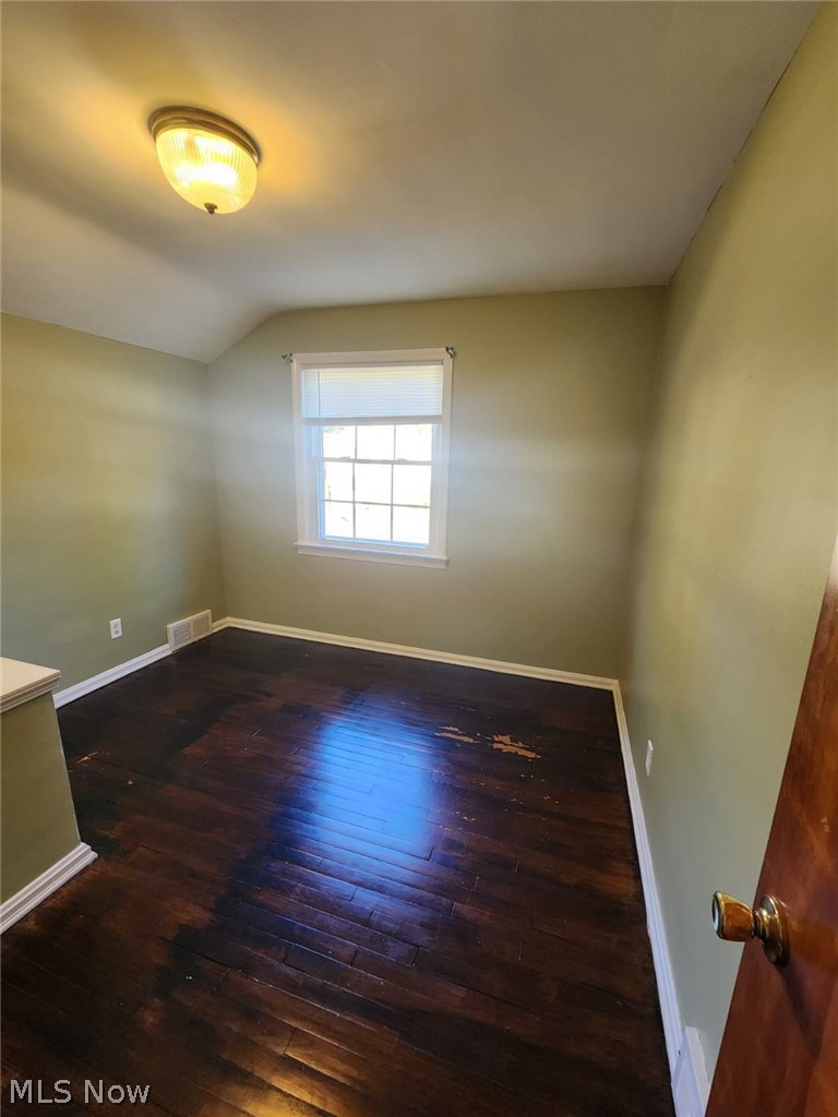 2320 Wrenford Road University Heights, OH 44118 - Photo 13 of 14