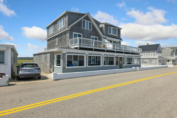 $675,000 | 371 Webhannet Drive, Unit 1, Wells, ME 04090