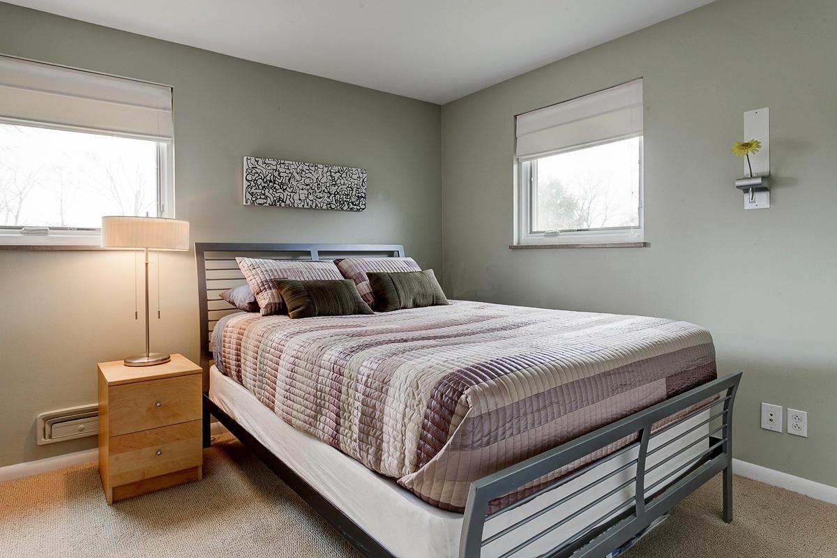 2831 Margate Road Columbus, OH 43221 - Photo 17 of 25