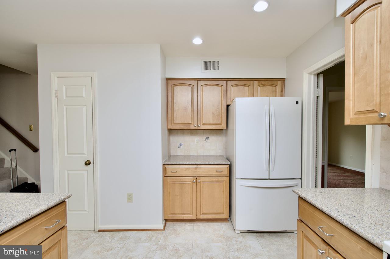 10174 Red Spruce Road Fairfax, VA 22032 - Photo 16 of 48 Gallery Image 16