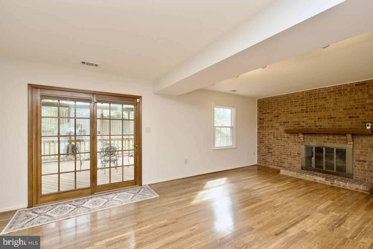10174 Red Spruce Road Fairfax, VA 22032 - Photo 19 of 48 Gallery Image 19