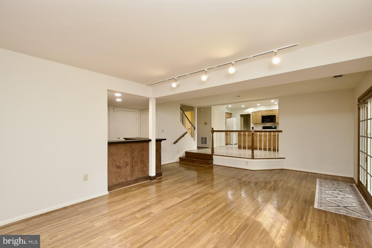 10174 Red Spruce Road Fairfax, VA 22032 - Photo 21 of 48 Gallery Image 21