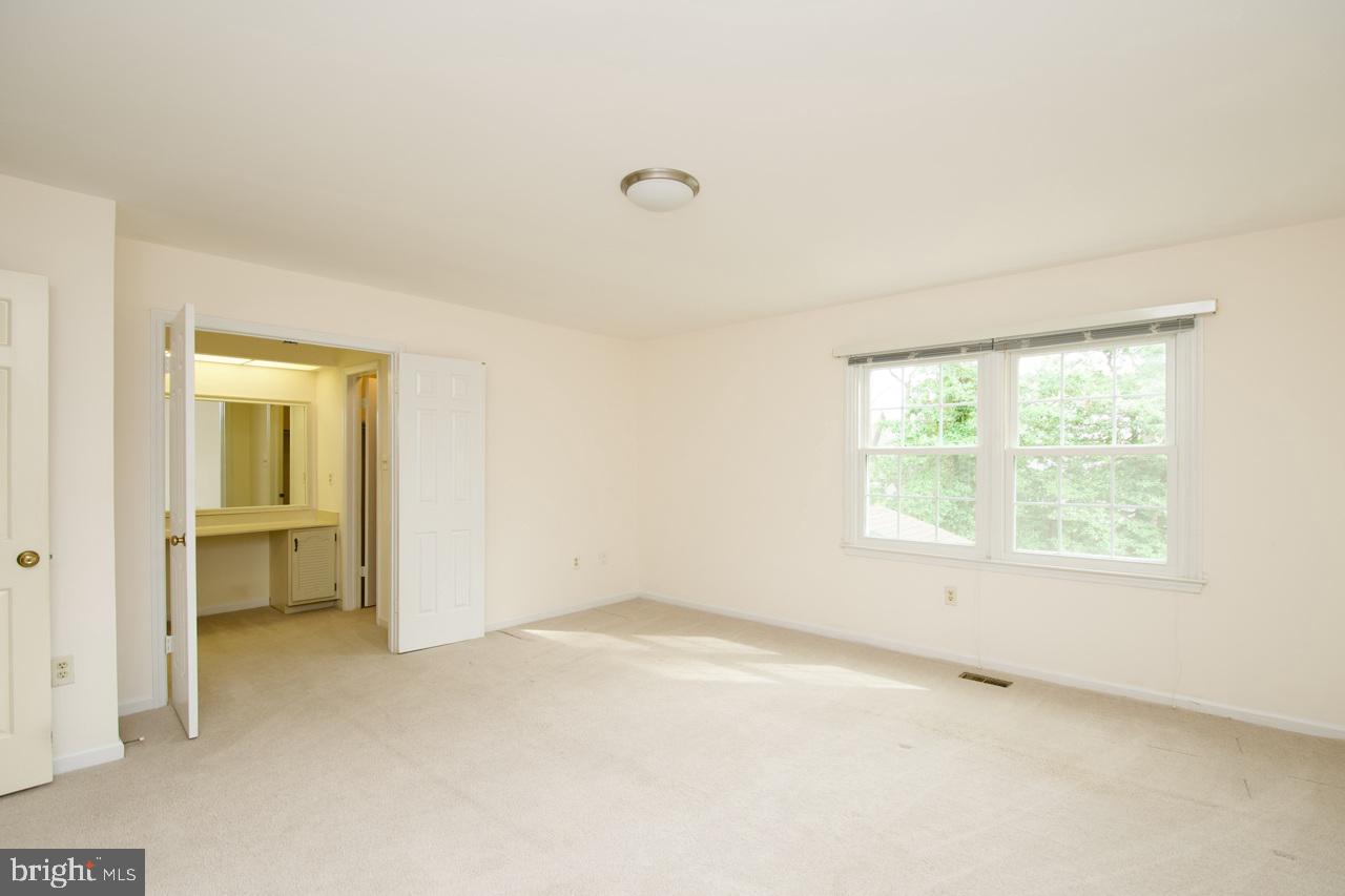 10174 Red Spruce Road Fairfax, VA 22032 - Photo 27 of 48 Gallery Image 27