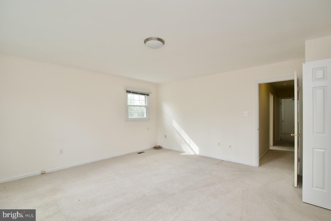 10174 Red Spruce Road Fairfax, VA 22032 - Photo 29 of 48 Gallery Image 29