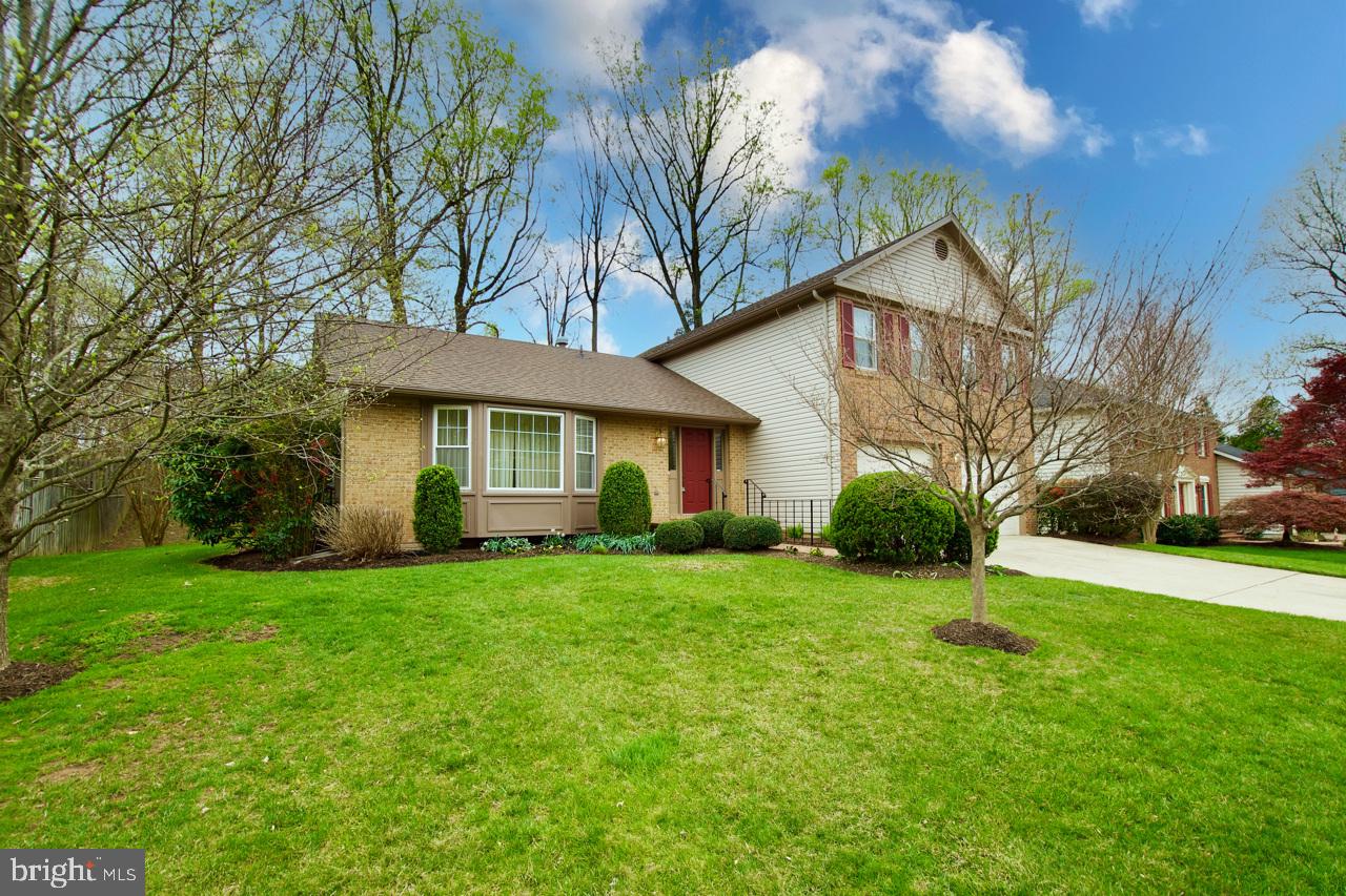 10174 Red Spruce Road Fairfax, VA 22032 - Photo 3 of 48 Gallery Image 3