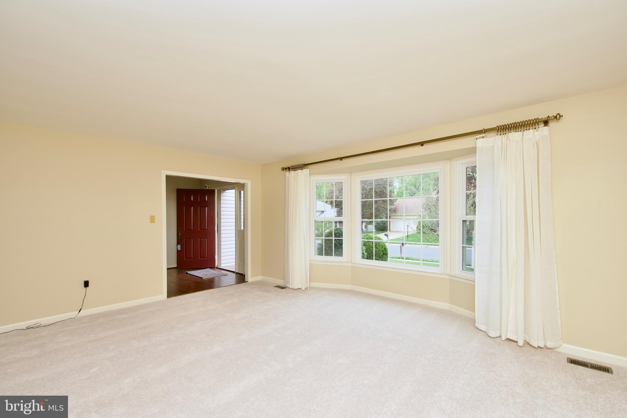 10174 Red Spruce Road Fairfax, VA 22032 - Photo 7 of 48 Gallery Image 7