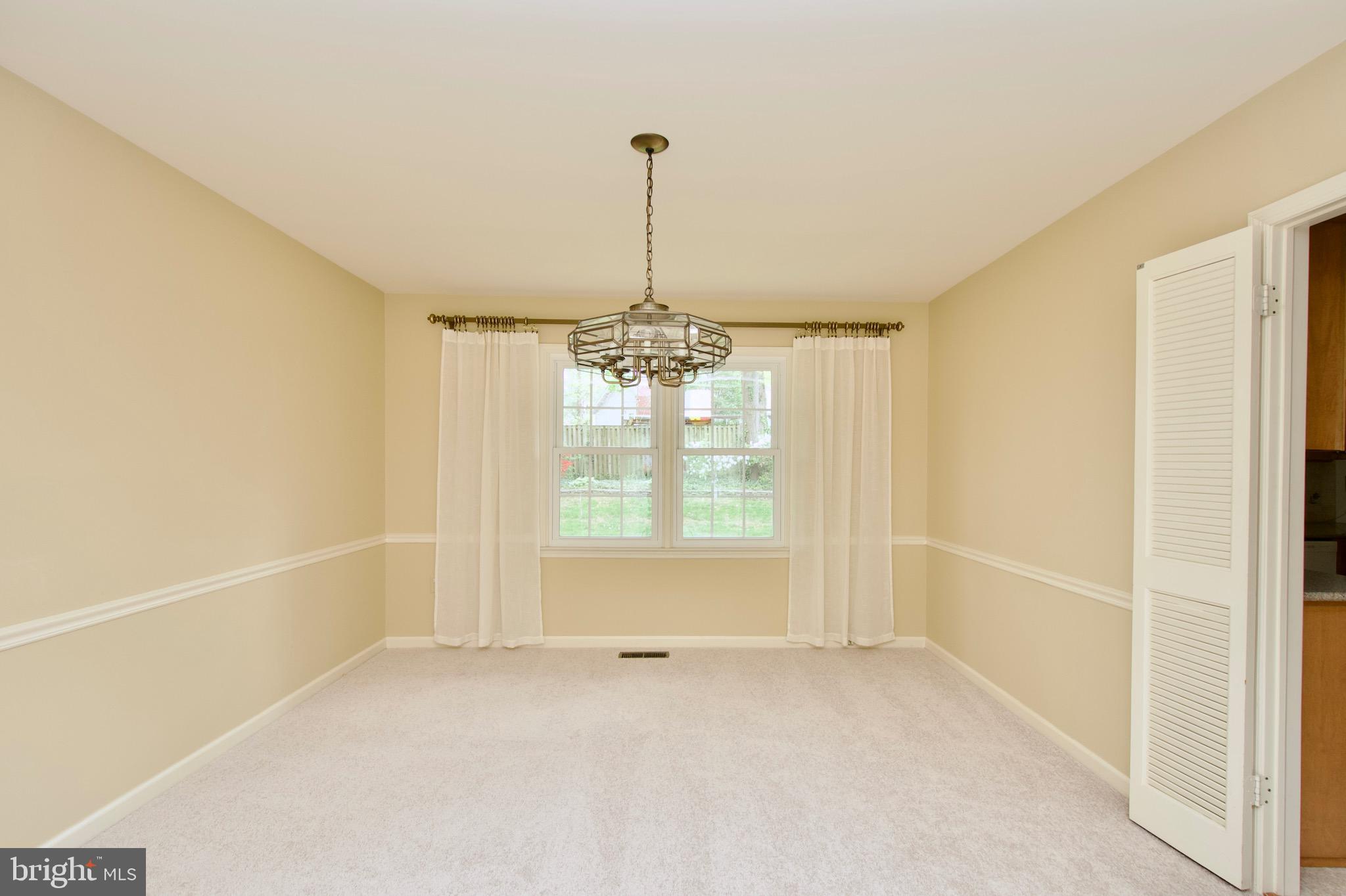 10174 Red Spruce Road Fairfax, VA 22032 - Photo 9 of 48 Gallery Image 9