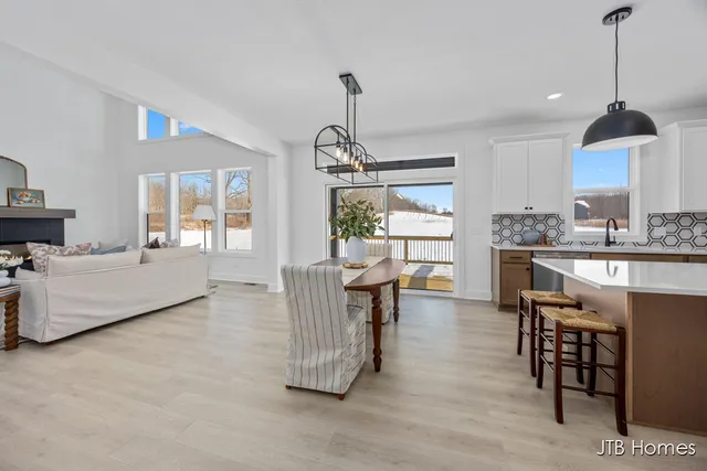 $759,900 | 9520 Alaska Avenue Southeast, Caledonia, MI 49316