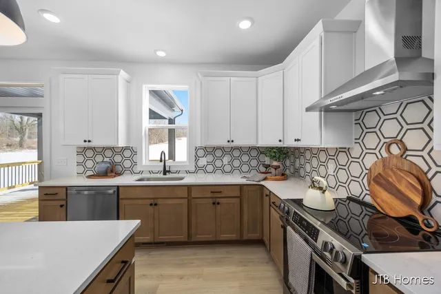 $759,900 | 9520 Alaska Avenue Southeast, Caledonia, MI 49316