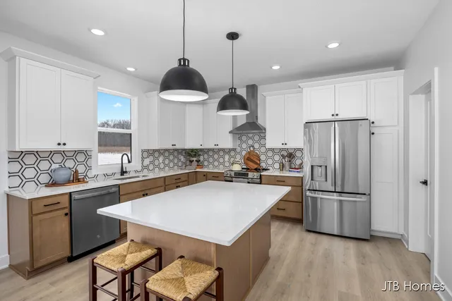 $759,900 | 9520 Alaska Avenue Southeast, Caledonia, MI 49316