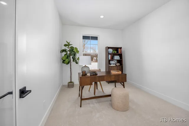 $759,900 | 9520 Alaska Avenue Southeast, Caledonia, MI 49316