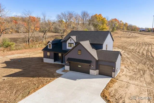 $759,900 | 9520 Alaska Avenue Southeast, Caledonia, MI 49316