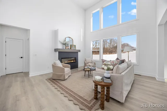 $759,900 | 9520 Alaska Avenue Southeast, Caledonia, MI 49316