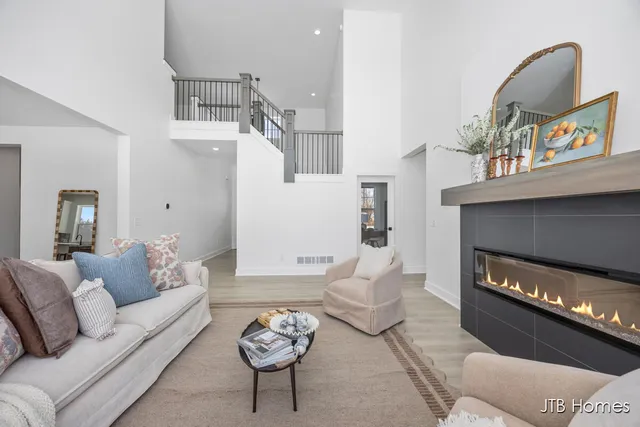 $759,900 | 9520 Alaska Avenue Southeast, Caledonia, MI 49316