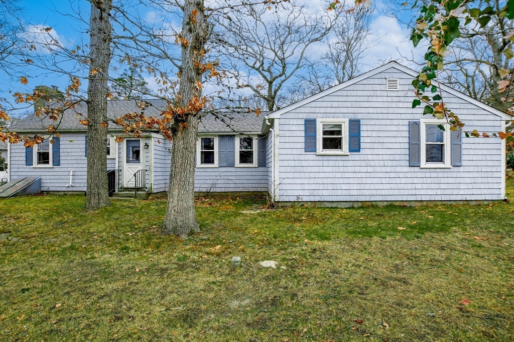 10 Converse Road Marion, MA 02738 - Photo 3 of 33 a view of a house with a yard