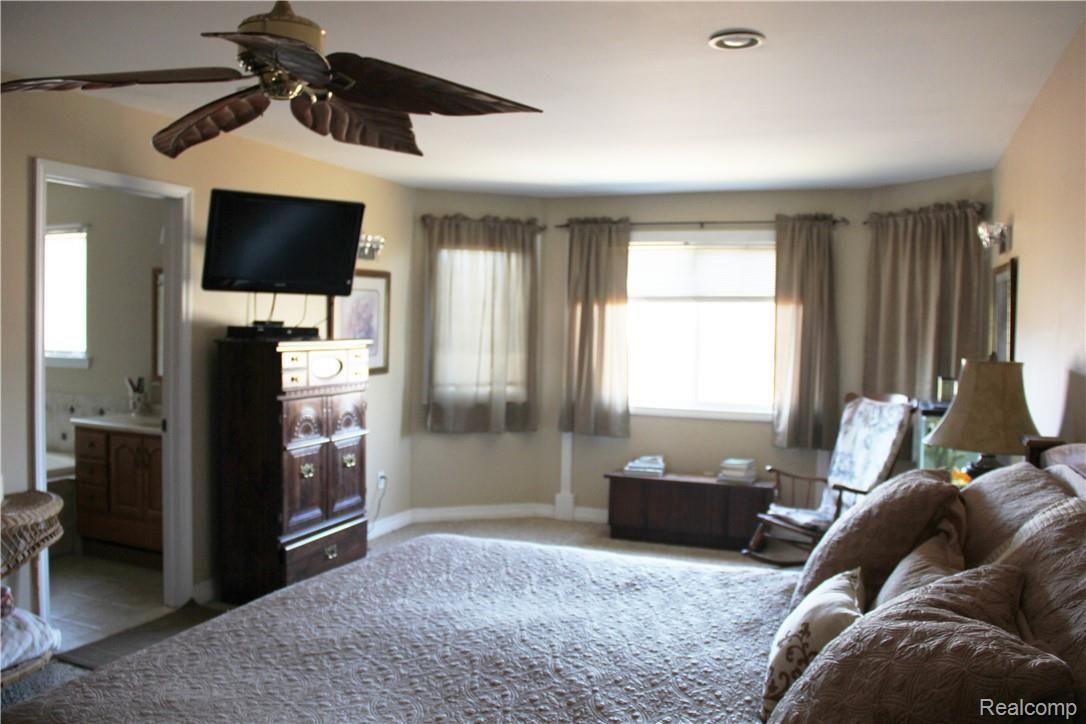 9430 Chambers Road Pinckney, MI 48169 - Photo 39 of 55 9430 Chambers Upstairs (6).JPG