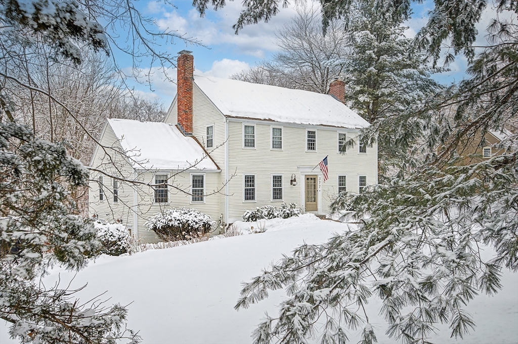 377 Willis Road Sudbury, MA 01776 - Photo 2 of 41 Gallery Image 2