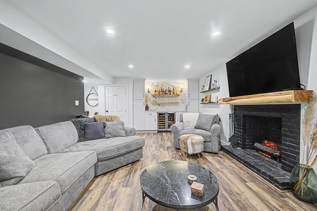 377 Willis Road Sudbury, MA 01776 - Photo 31 of 41 Gallery Image 31