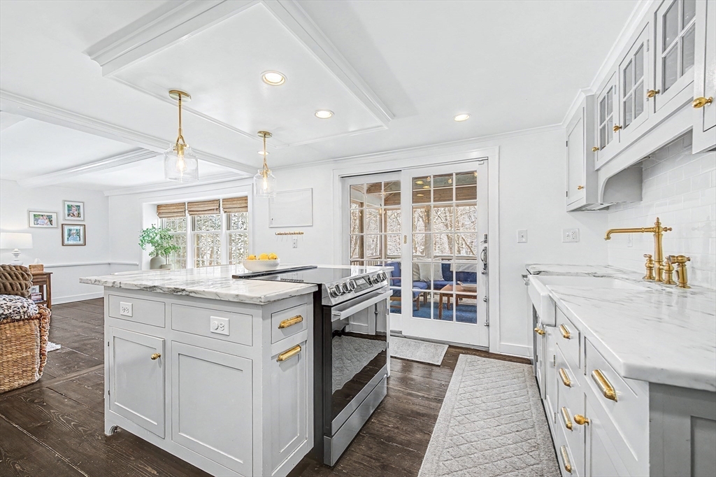 377 Willis Road Sudbury, MA 01776 - Photo 9 of 41 Gallery Image 9