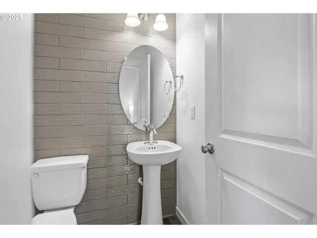 $475,000 | 14090 Southwest Burlwood Lane, Beaverton, OR 97005