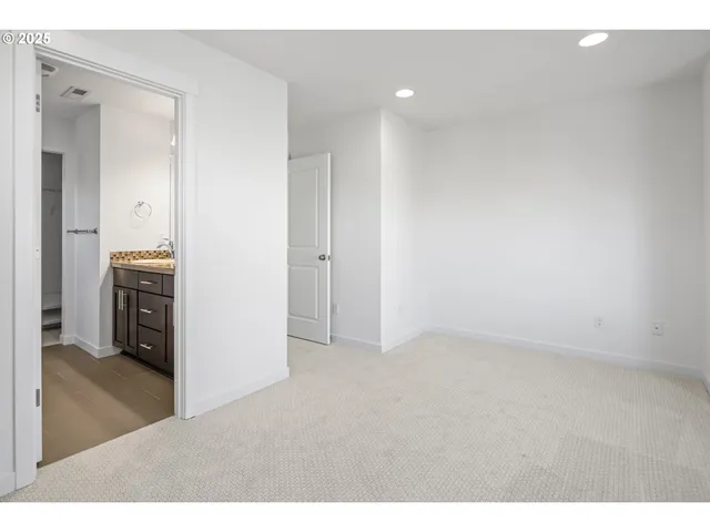 $475,000 | 14090 Southwest Burlwood Lane, Beaverton, OR 97005