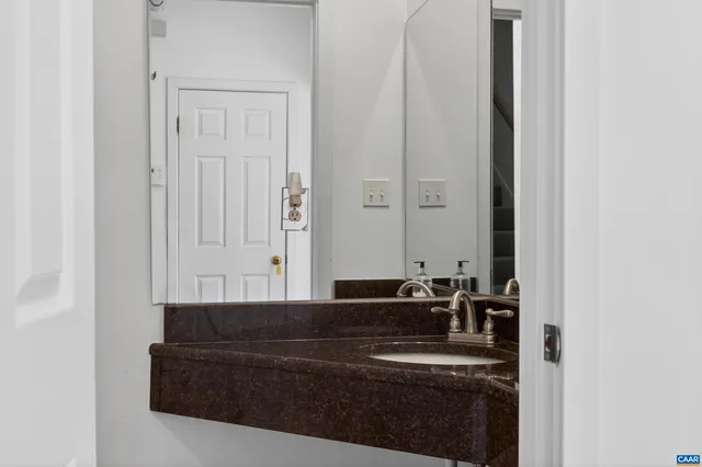 $349,000 | 22 Trillium Cl, Roseland, VA 22967