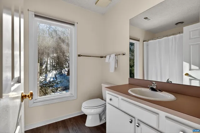 $349,000 | 22 Trillium Cl, Roseland, VA 22967