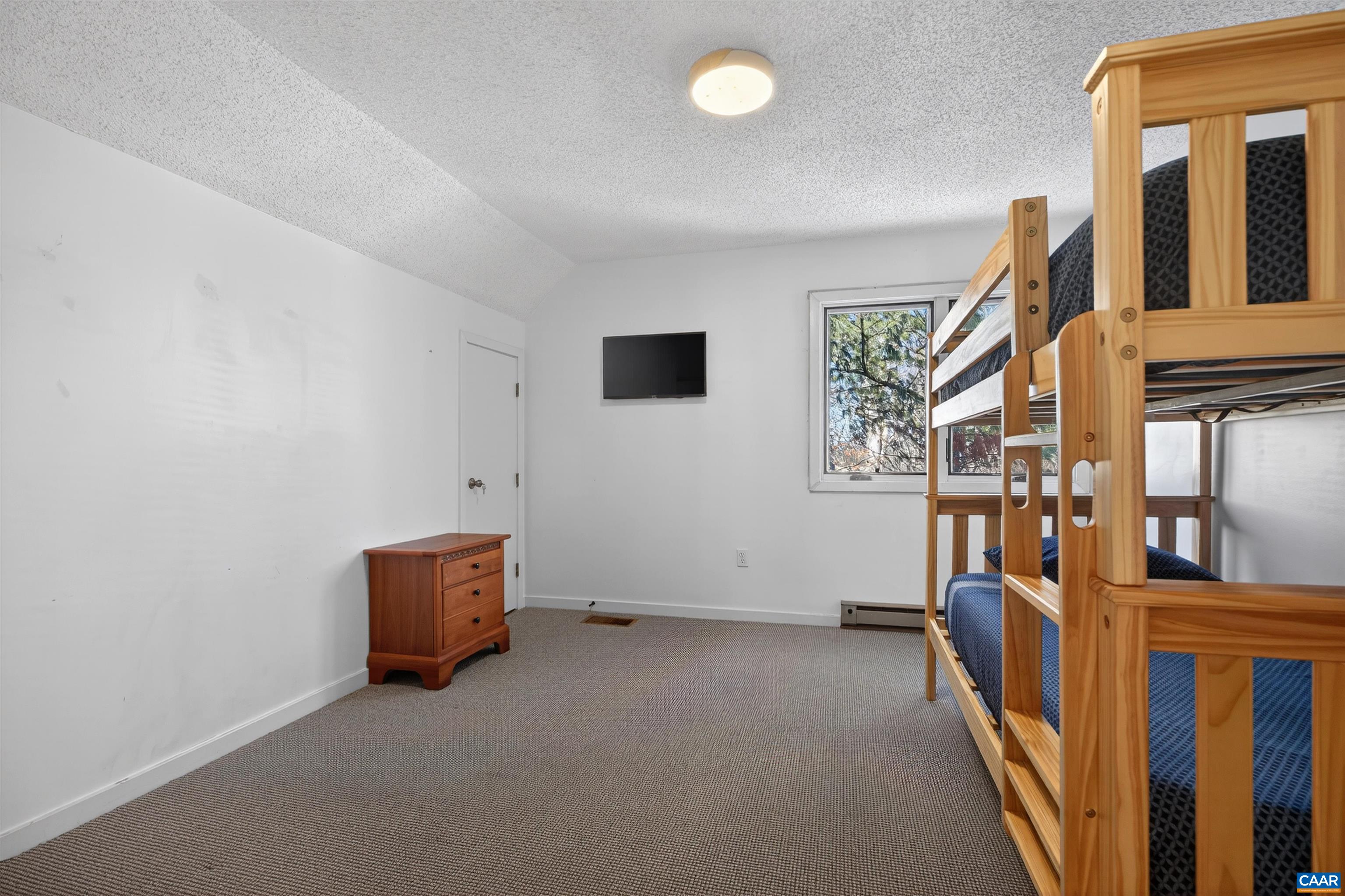 22 Trillium Cl Roseland, VA 22967 - Photo 29 of 31 3rd level additional bdrm