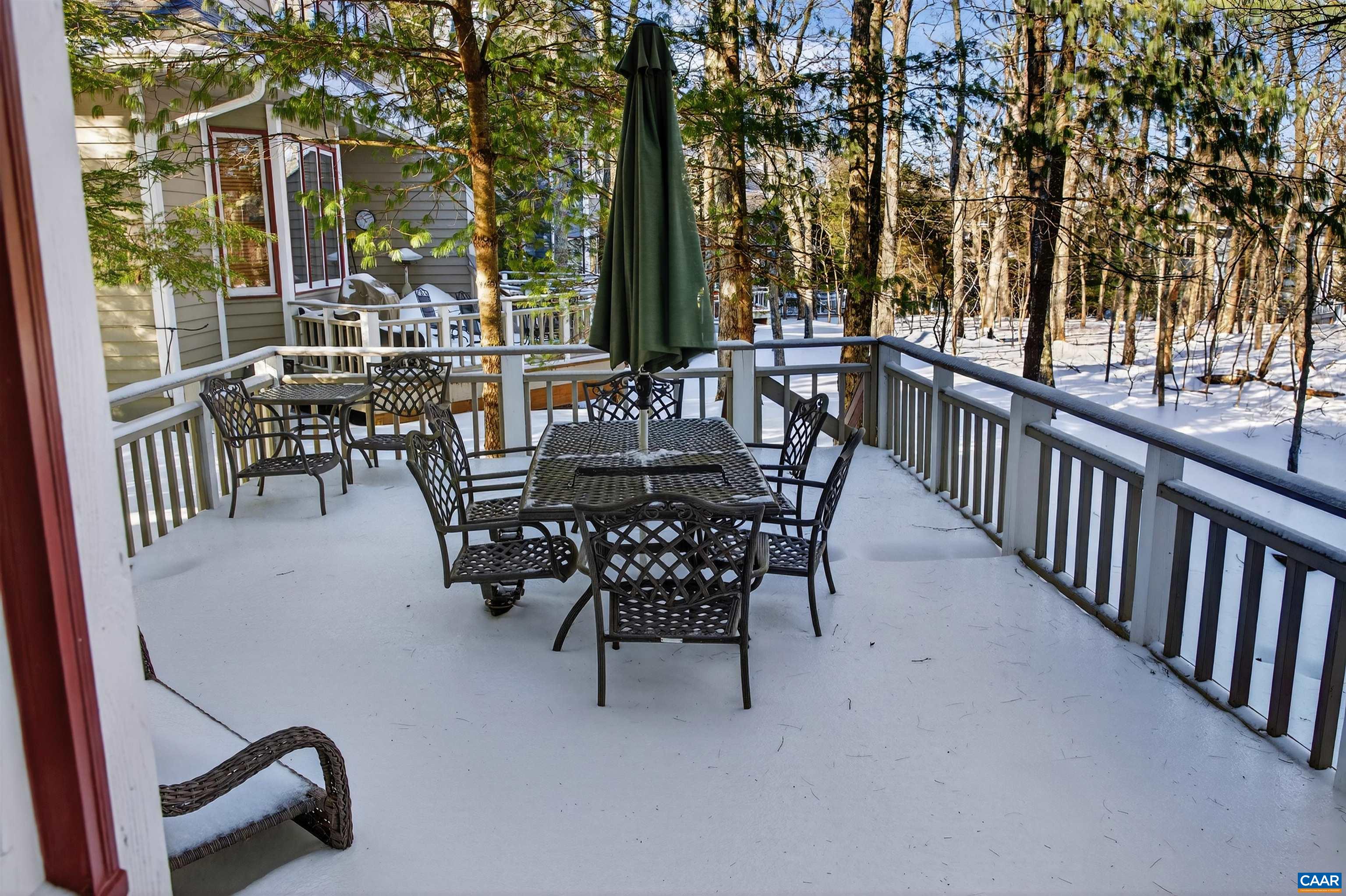 22 Trillium Cl Roseland, VA 22967 - Photo 8 of 35 an outdoor space with furniture