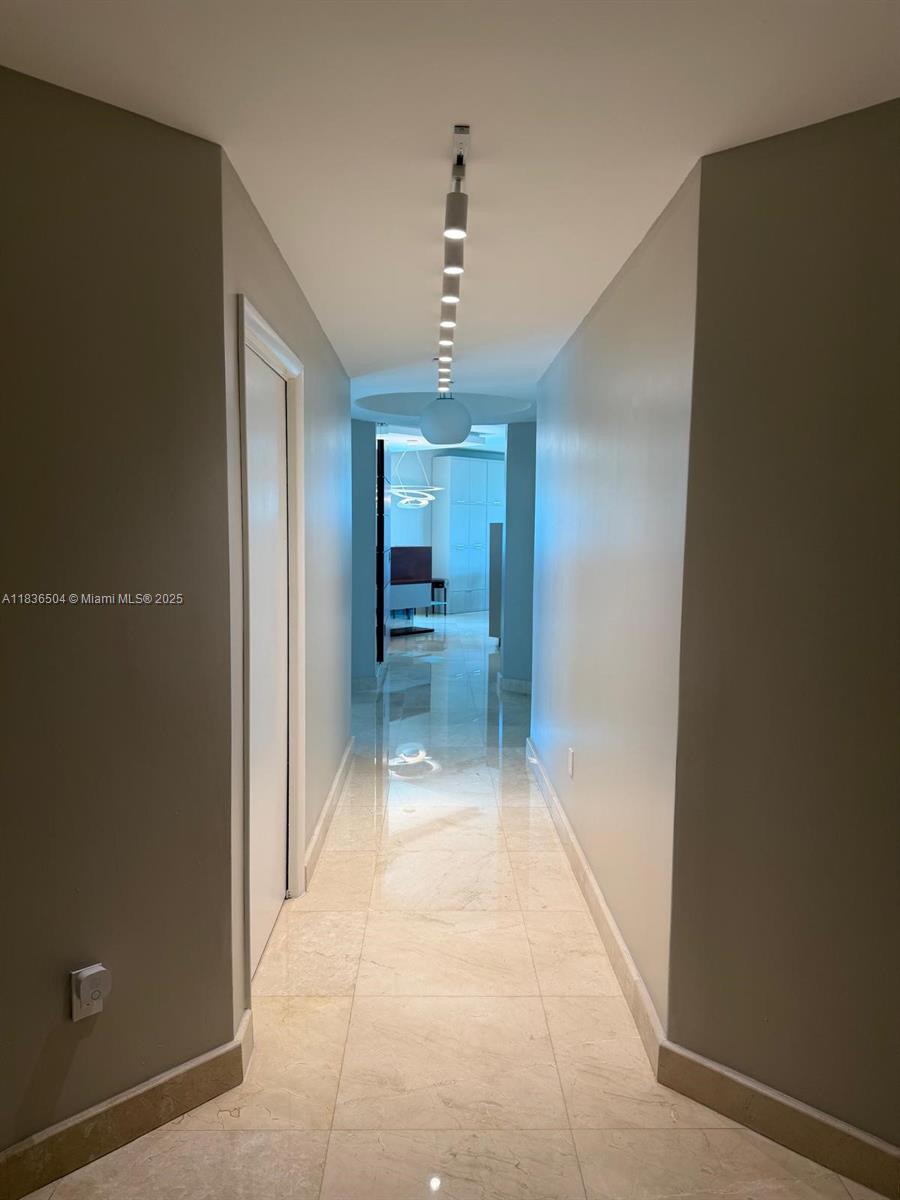 3131 Northeast 188th Street, Unit 1808 Aventura, FL 33180 - Photo 28 of 72