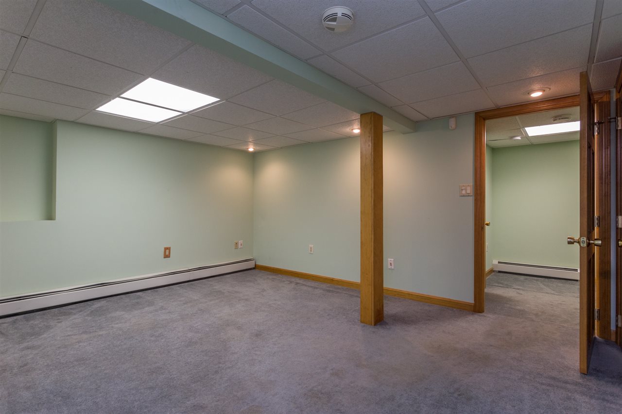 247 Dearborn Road Auburn, NH 03032 - Photo 20 of 27
