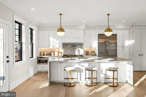 $2,495,000 | 5606 Chevy Chase Parkway Northwest, Washington, DC 20015