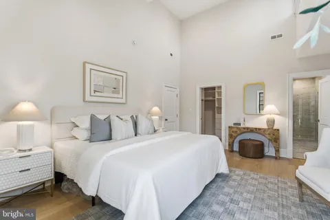 $2,495,000 | 5606 Chevy Chase Parkway Northwest, Washington, DC 20015