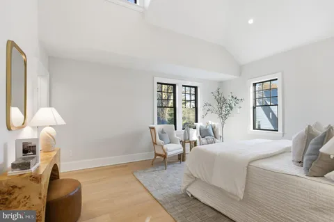 $2,495,000 | 5606 Chevy Chase Parkway Northwest, Washington, DC 20015