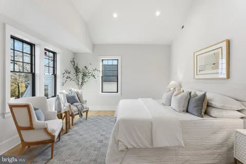 $2,495,000 | 5606 Chevy Chase Parkway Northwest, Washington, DC 20015