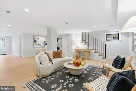 $2,495,000 | 5606 Chevy Chase Parkway Northwest, Washington, DC 20015