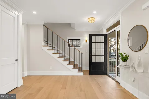 $2,495,000 | 5606 Chevy Chase Parkway Northwest, Washington, DC 20015