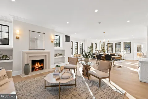 $2,495,000 | 5606 Chevy Chase Parkway Northwest, Washington, DC 20015